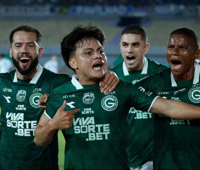 Esli Garcia fez o gol do empate do Goiás diante do Cruzeiro (Foto - Rosiron Rodrigues)