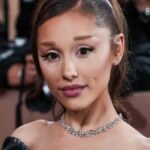 Ariana Grande na 83ª cerimônia de entrega do Globo de Ouro em Los Angeles, em janeiro de 2026. — Foto: Sthanlee Mirador/PA Wire