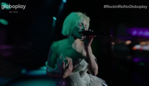 Halsey — Foto: Reprodução / Globoplay