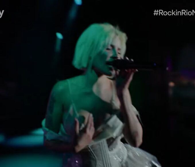 Halsey — Foto: Reprodução / Globoplay