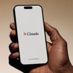 O chatbot Claude, da Anthropic, está entre os mais populares, rivalizando com o ChatGPT e o Gemini — Foto: Reuters via BBC